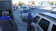 Imagen de Reclaman a Cafiero, Gutiérrez y Carreras por la falta de combustibles