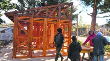 Imagen de Un módulo-casa hecho en Bariloche para los que la perdieron en los incendios de la Comarca