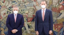 Imagen de Alberto Fernández se reunió con el rey Felipe VI, pero se hizo tendencia por una foto falsa