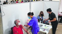 Imagen de En un día, vacunaron a 900 personas mayores de 60 años contra coronavirus en Roca