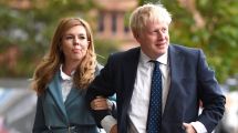 Imagen de Por tercera vez, Boris Johnson se casó con una activista en Reino Unido