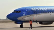 Imagen de Parte a Moscú el vuelo de Aerolíneas que traerá vacunas y el principio activo para su fabricación