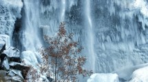 Imagen de Norte neuquino: con -15°C se congeló parte de la cascada La Fragua