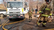 Imagen de Un incendio arrasó con una vivienda en Villa del Nahueve