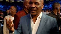 Imagen de Tyson criticó a Mayweather por pelear con un rival más pesado