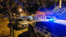 Imagen de Le dispararon a un policía que fue a desarticular una fiesta clandestina en Neuquén