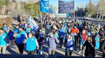 Imagen de Marchan desde toda la provincia para pedirle a Gutiérrez un plan para las familias pobres