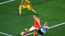 Imagen de Se retira Robben, el holandés que no pudo con Mascherano en 2014