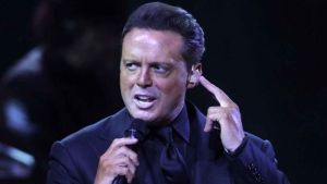 Preocupación por la salud de Luis Miguel, tras ser operado de urgencia