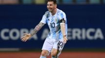 Imagen de Messi después de romperla contra Ecuador: »Los premios individuales son secundarios»