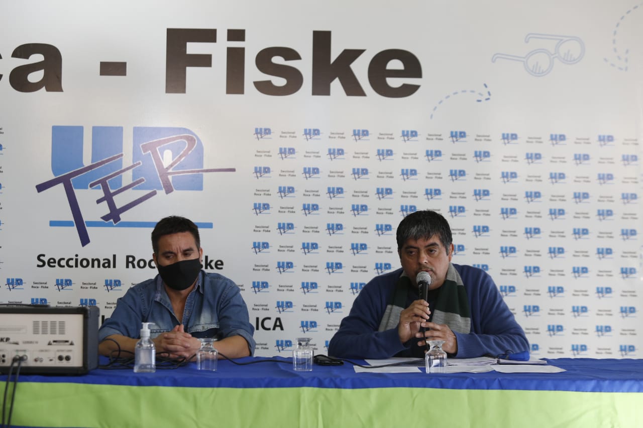 Unter en conferencia de prensa esta mañana en Roca. Foto: Juan Thomes