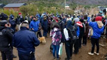 Imagen de Preocupa el avance de la toma de tierras en la ladera sur del cerro Otto en Bariloche