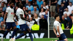 Tottenham derrotó al Manchester City y le amargó el debut en Premier