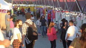 Llega la feria más grande de Neuquén con espectáculos y gastronomía: horarios, actividades y el clima