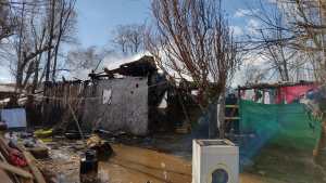 Video: el fuego consumió por completo una vivienda de Junín de los Andes