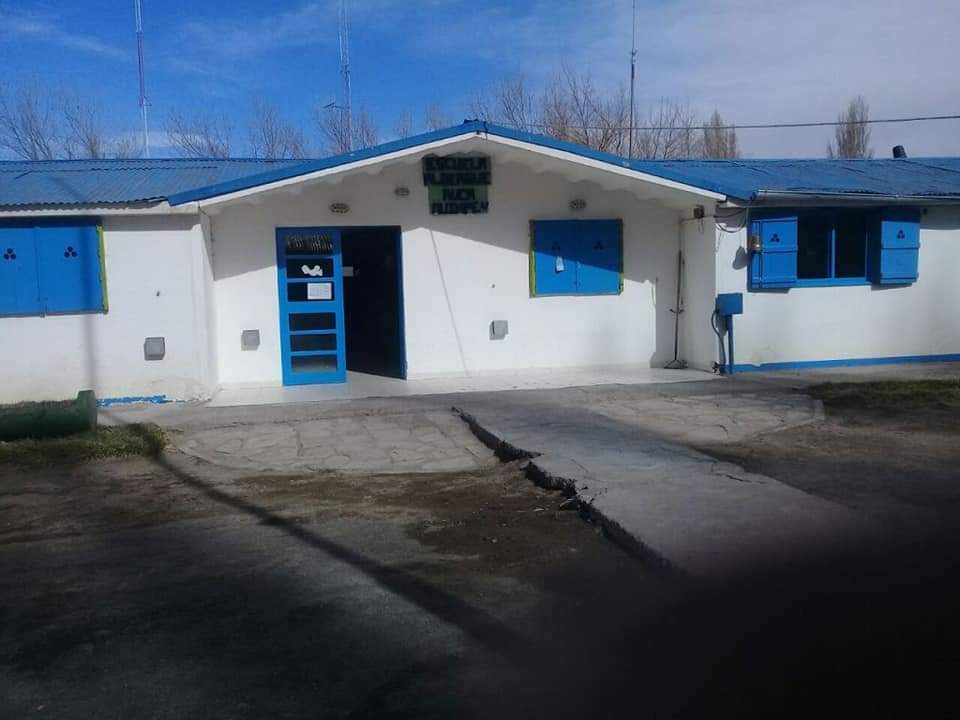 En 2019, ya se advirtió en la escuela del norte neuquino dificultades con el gas. Foto: Gentileza Facebook Aten Chos Malal