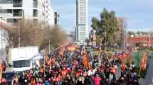 Imagen de Organizaciones sociales de Neuquén podrían volver a cortar rutas y puentes la próxima semana