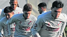 Imagen de Con suplentes, River recibe a Vélez: formaciones, hora y TV