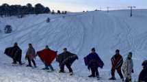 Imagen de El Parque de nieve Batea Mahuida despide la temporada a mitad de precio el fin de semana largo