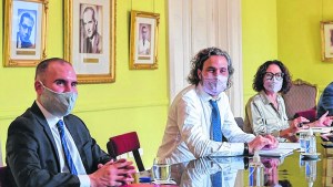 Crece la presión, pero Fernández busca evitar cambios de ministros