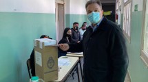 Imagen de Eguía votó en Neuquén y denunció robo de boletas