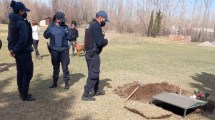 Imagen de Despidieron con honores a «Héctor», un perro callejero que acompañó a la policía, en Roca