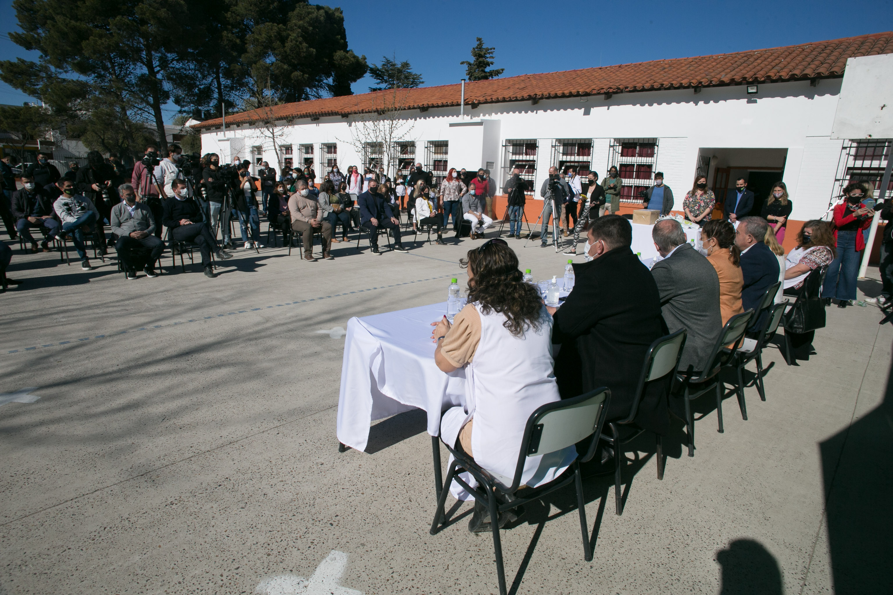 Las aperturas se cumplieron en la escuela N° 1 de Viedma. Foto: Pablo Leguizamon