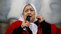 Imagen de Las Madres de Plaza de Mayo de Neuquén se manifestaron por la muerte de Hebe de Bonafini