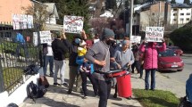 Imagen de Los ocupantes del cerro Otto exigieron respuestas al Instituto de Tierras de Bariloche