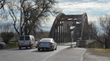 Imagen de Cómo son los controles sorpresa que se estrenaron en los puentes Neuquén–Cipolletti esta semana