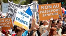 Imagen de Miles de personas vuelven a protestar en Francia contra el pasaporte sanitario