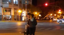 Imagen de Video: denuncian que mató un perro a patadas, en pleno centro de Roca