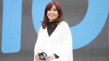 Imagen de Buscan impedir por vías judiciales que Cristina Kirchner cobre dos jubilaciones de privilegio