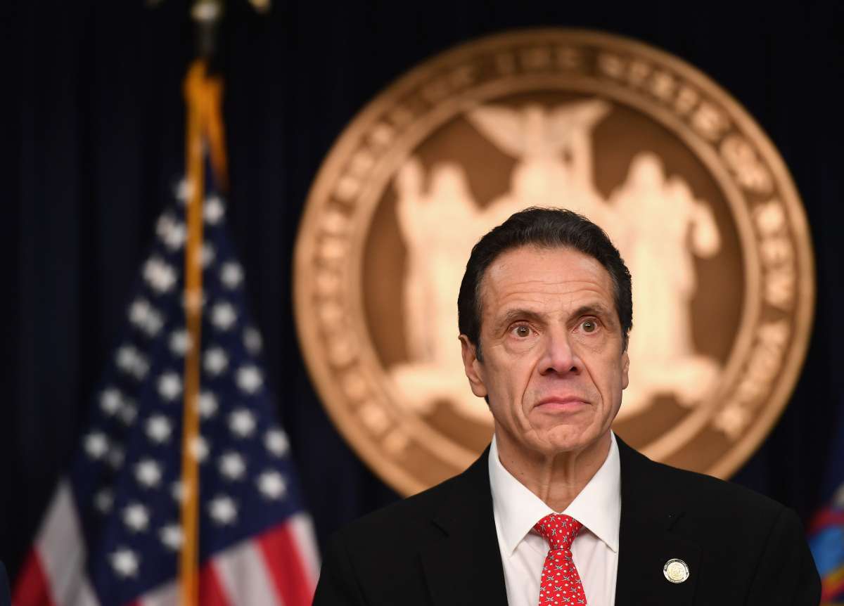 Andrew Cuomo renunció a su cargo tras ser acusado de acoso sexual por casi una docena de mujeres.