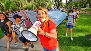 El Banderazo por la Memoria Trans pasó por el Concejo Deliberante de Viedma