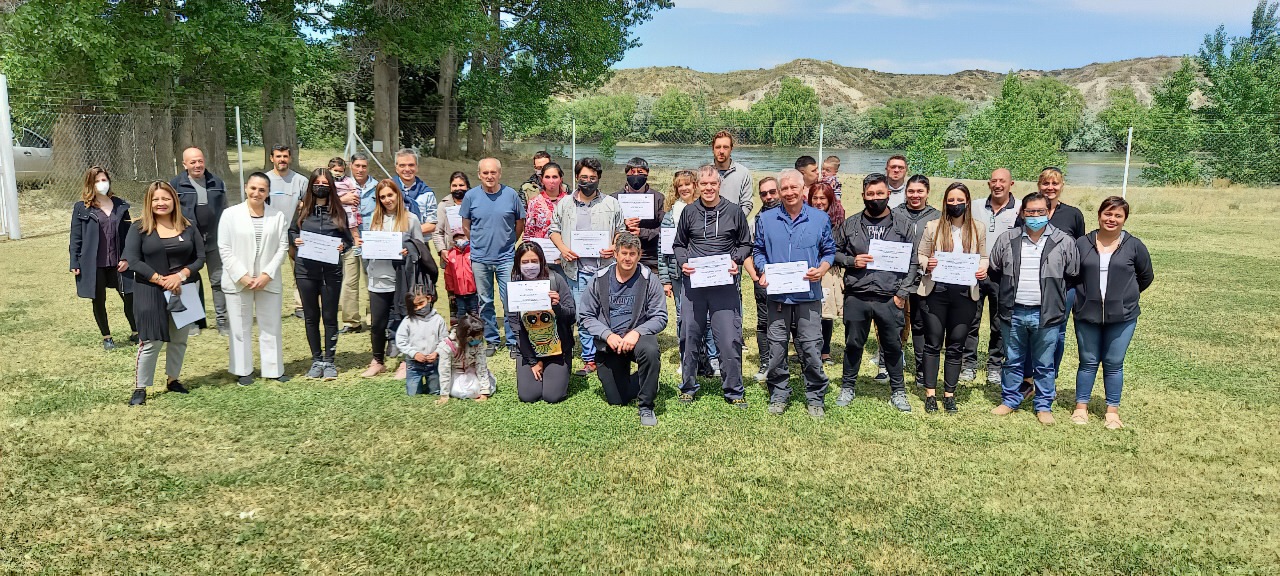 Integrantes de la Guardia Ambiental completaron su capacitación para empezar a trabajar en Regina. (Foto Néstor Salas)