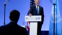 Imagen de Recalculando: Biden revisa su estrategia tras el duro revés electoral en Virginia