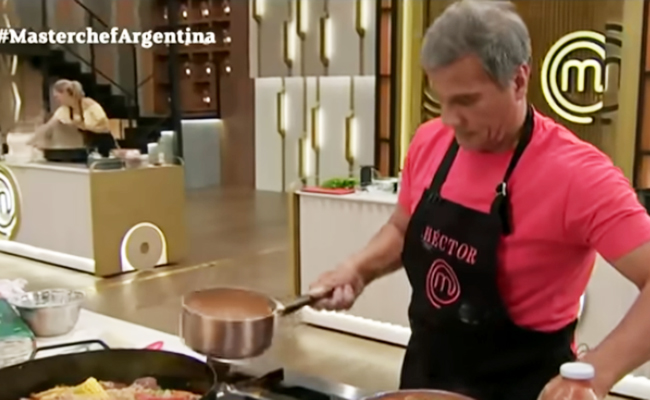 Enrique es el segundo eliminado de Masterchef. 