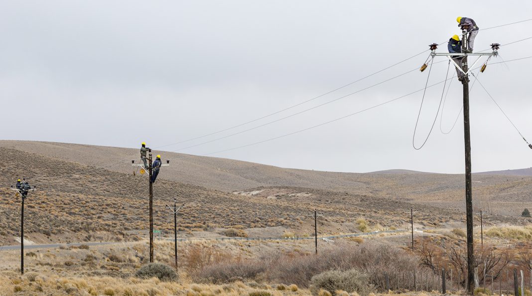 Se realizarán tareas de mantenimiento y se continuará con la electrificación rural del sur de Neuquén. (Foto: gentileza)