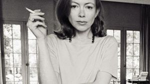 Adiós a Joan Didion, la periodista que retrató como nadie la sociedad norteamericana