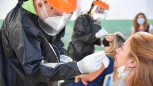 Confirman 27 muertos y 5.337 nuevos contagios de coronavirus en Argentina