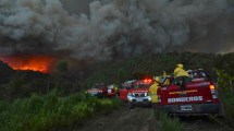 Imagen de Las ráfagas avivaron el fuego en lago Steffen: “Es una jornada terrible”