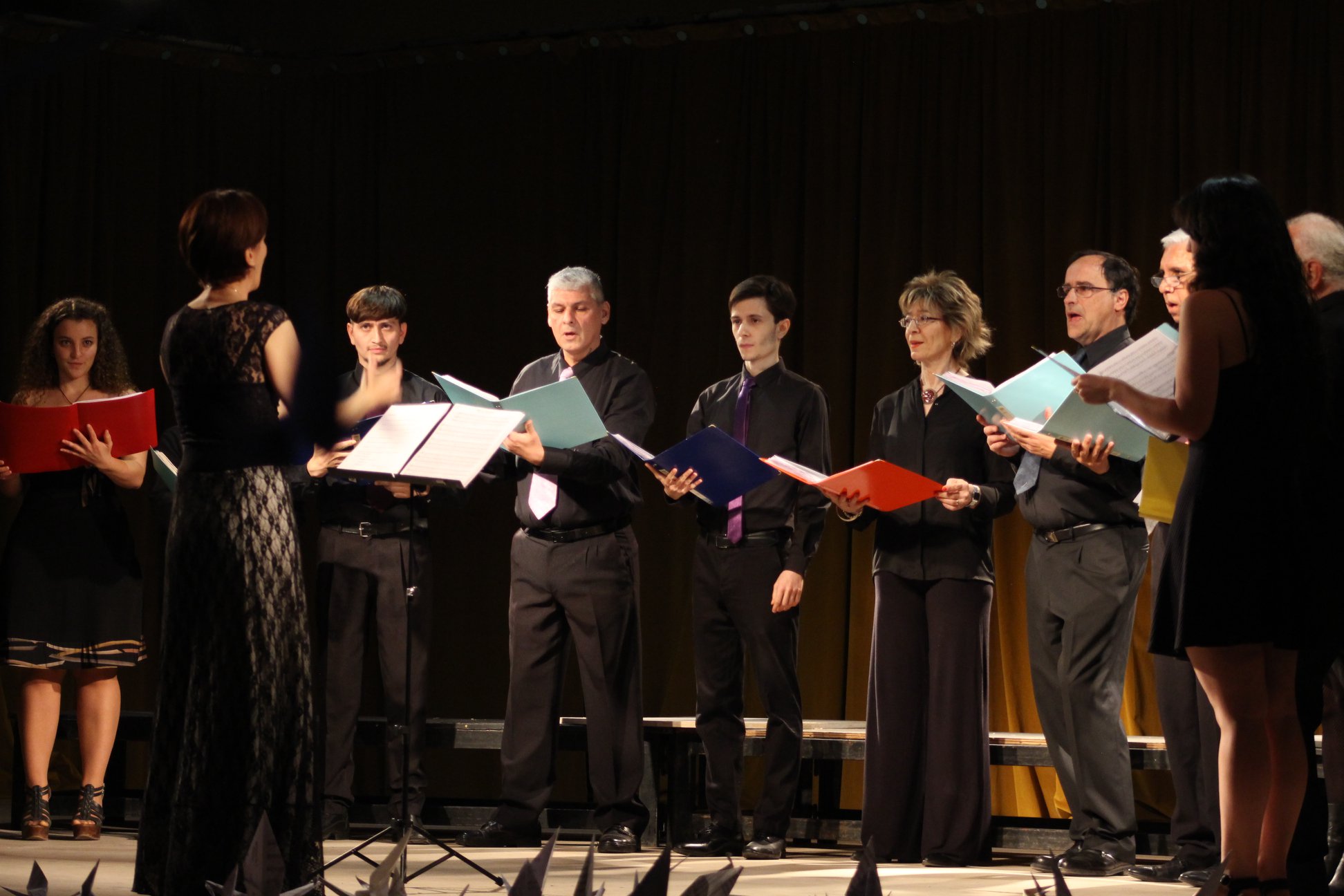 El Coro de Cámara es dirigido por Laura Romero. El miércoles estará en concierto en el CEMAR desde las 20:30 horas. Foro Gentileza