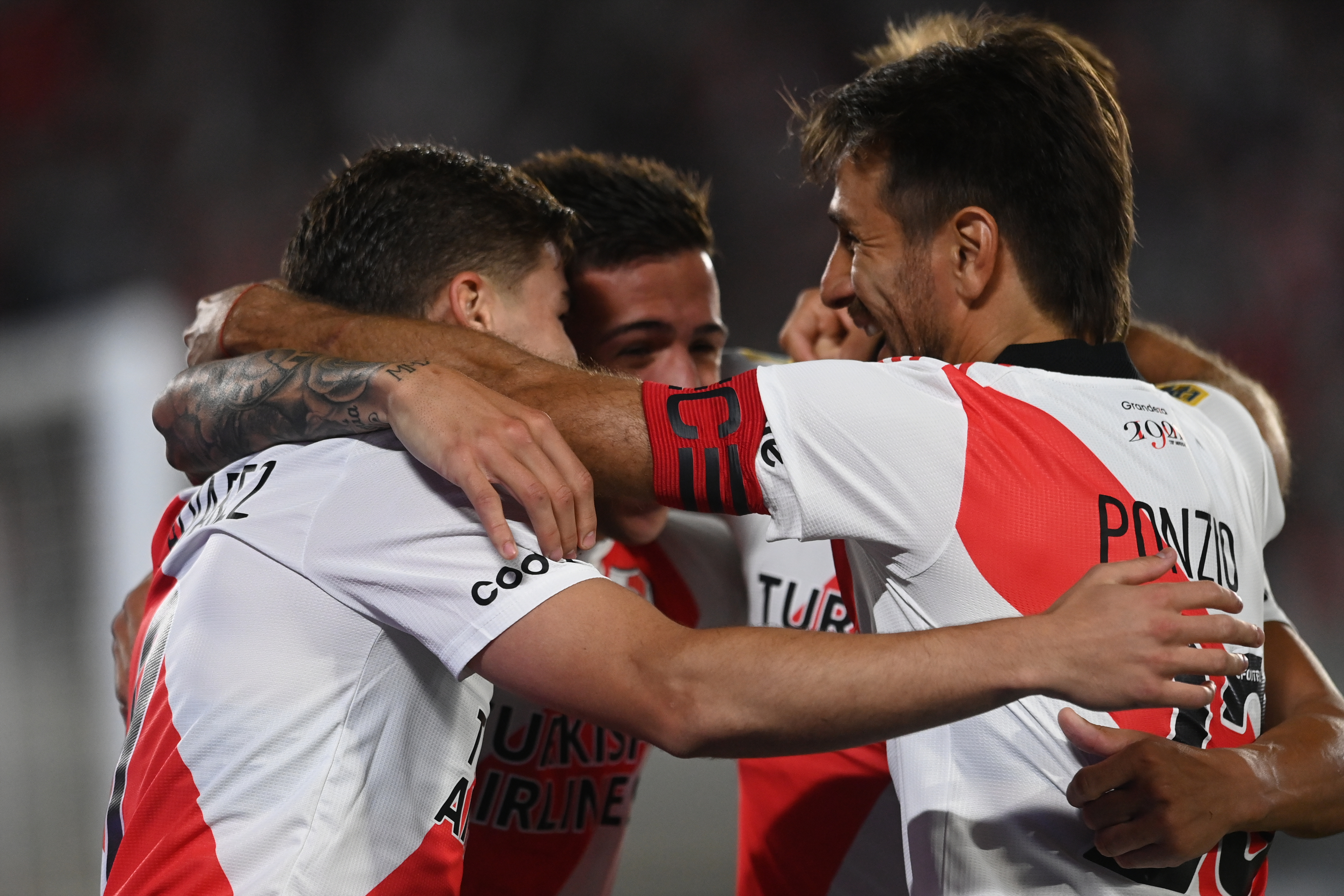 River buscará mañana ante Colón otro título. 