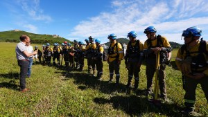 Gutiérrez sigue de cerca el incendio de Aluminé