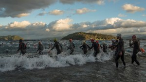 Una roquense y un porteño se adueñaron del Escape de la Isla Huemul en Bariloche