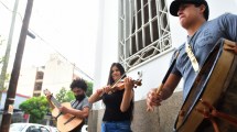 Imagen de La juventud copa las calles con folclore