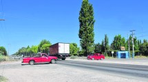 Imagen de Finalmente instalarán un semáforo en el mortal cruce de Ruta 22 y Félix Heredia, en Roca