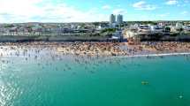 Imagen de Así se ven las playas de Las Grutas desde un drone