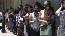 Imagen de La UIA celebró el cambio de protocolos de aislamiento ante la suba del ausentismo laboral